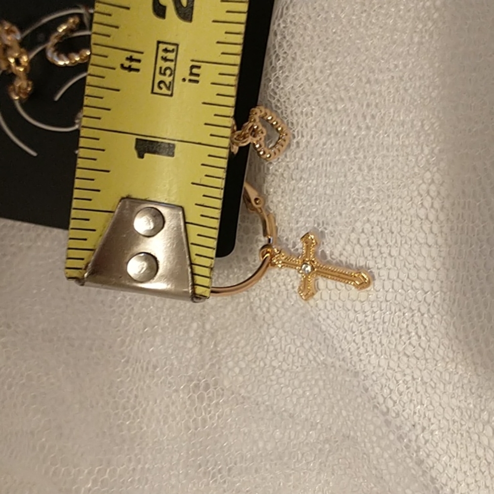 6 Piece Gold Earring Set! - Picture 8 of 9
